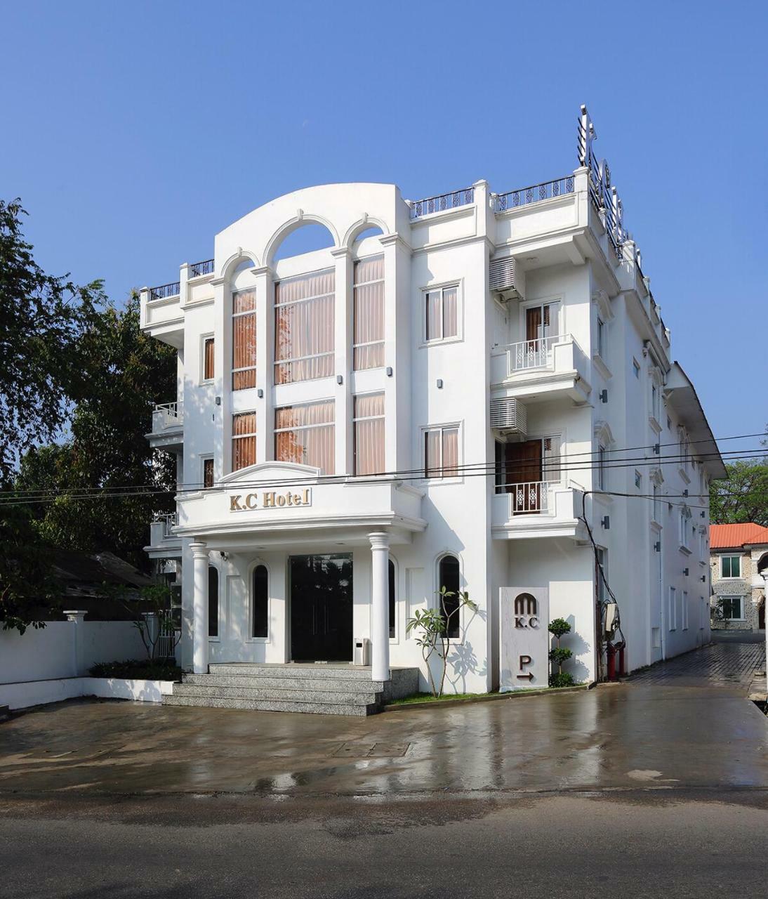 K.C Residence Rangoon Buitenkant foto