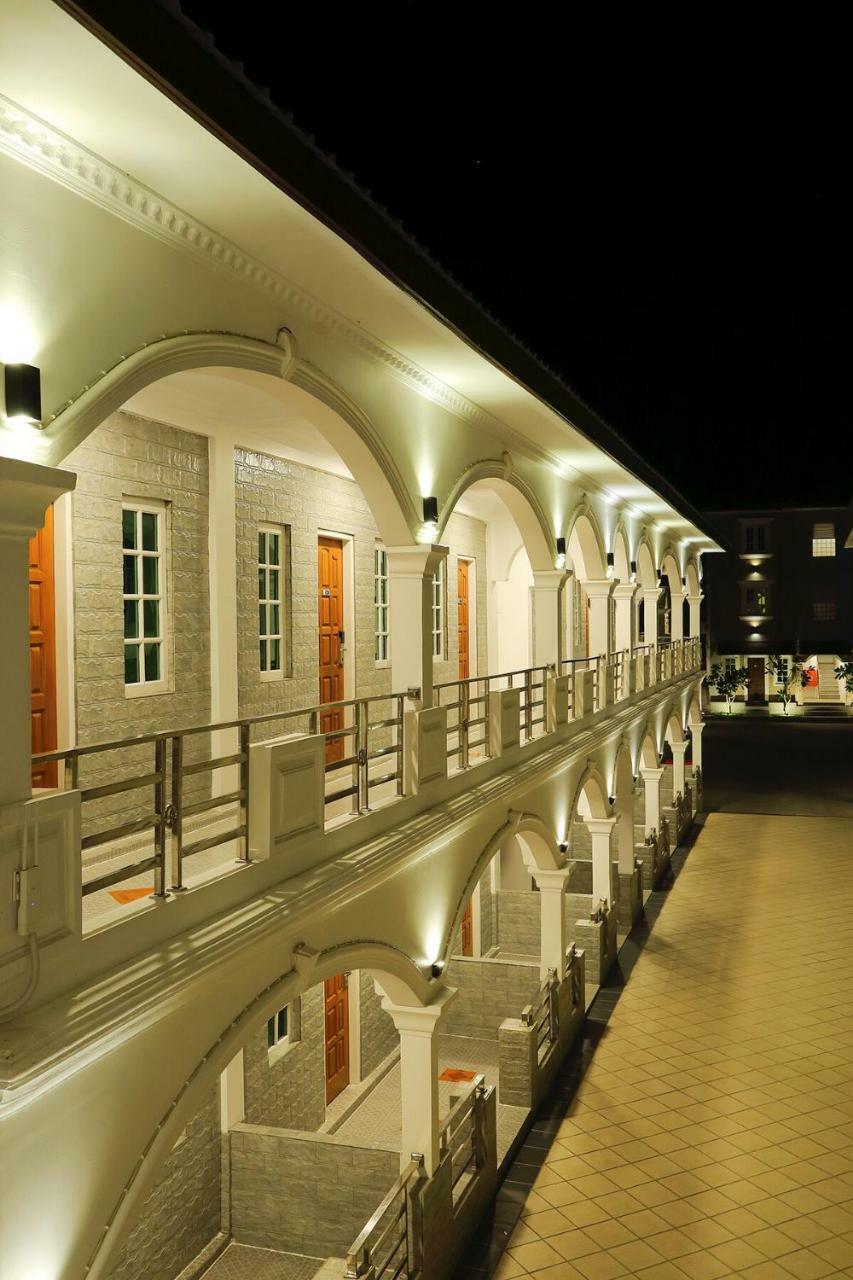 K.C Residence Rangoon Buitenkant foto