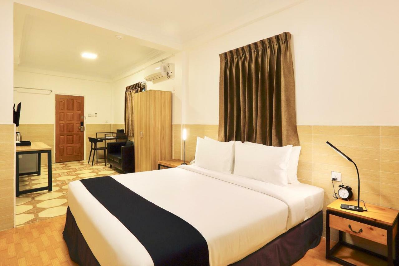 K.C Residence Rangoon Buitenkant foto