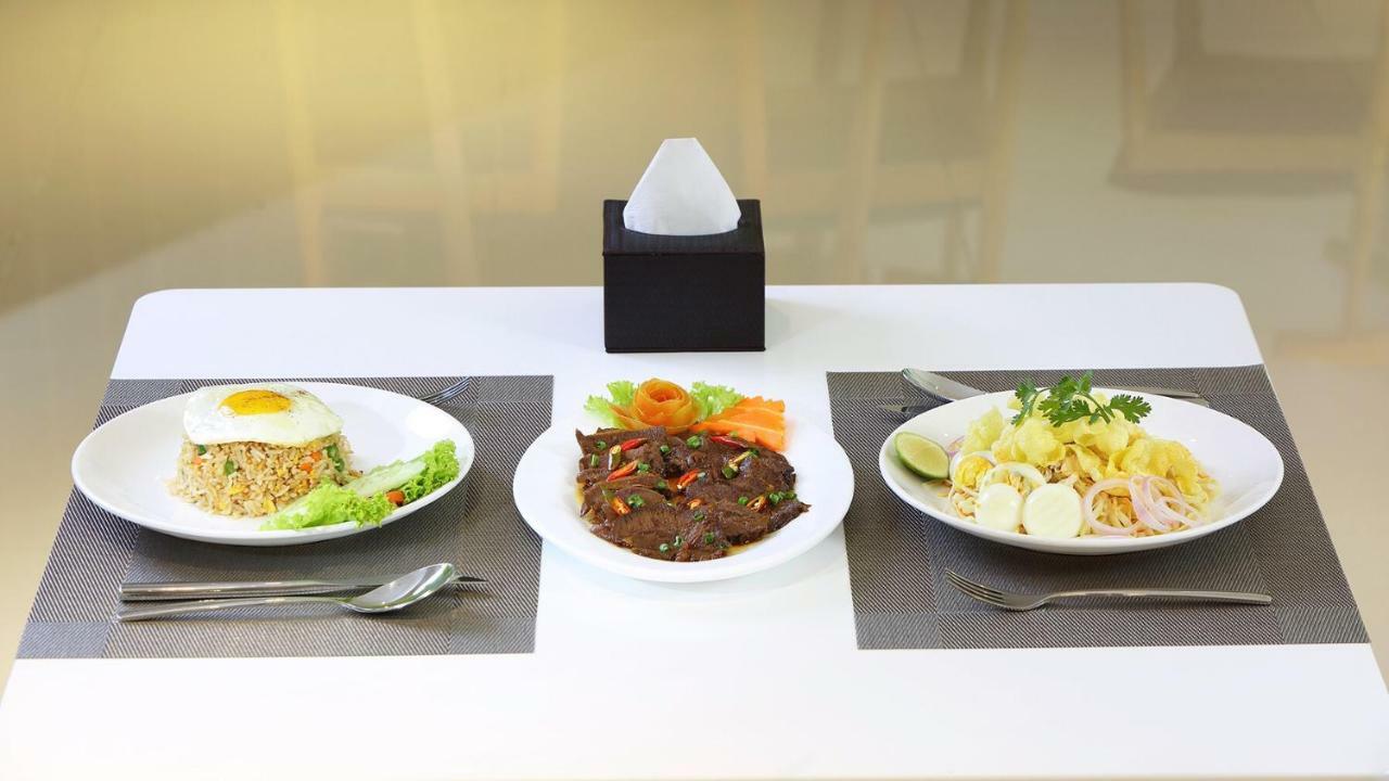K.C Residence Rangoon Buitenkant foto