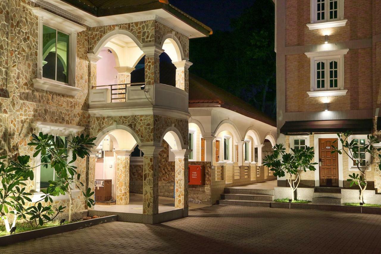 K.C Residence Rangoon Buitenkant foto